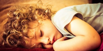 息子に寝かし付けを邪魔されたよ…