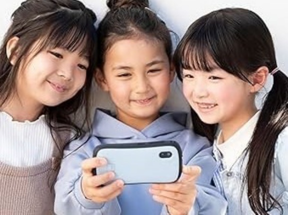 【ついに来るか】世界で未成年のSNS禁止が加速…日本も同じ流れになるのかと話題に