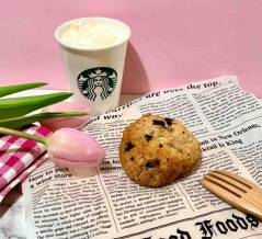 【スターバックス】今朝の朝ごはんは、New「はちみつ生姜 米糀 ミルクラテ」「チョコレートチャンクスコーン」