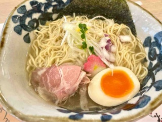 曙にあるラーメン店『吟醸のだし 麺割烹わだの』で『吟醸 鯛塩らーめん（細麺）』食べてみた。