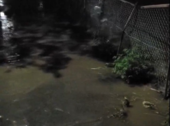 【現場の状況】大雨で増水している蛇川の様子 氾濫危険水位注意 群馬県太田市の各地で冠水7月18日 #蛇川 #群馬 #太田市 #線状降水帯
