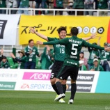 『松本山雅 好調長崎を破り2連勝!!　宮阪直接FKでJ2最多得点更新!!』の画像