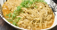 麺みたいに♪えのきのラーメンスープ炒め