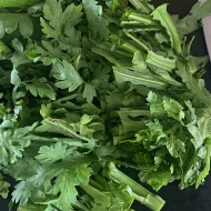 群馬県産春菊で！夫婦で一袋はペロリの春菊サラダ　ハニーマスタードレモン風味【PR】