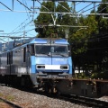 10月11日撮影　南松本にて東線貨物2083ﾚとHD300-15号機が牽くコンテナ貨物