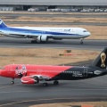昨日の羽田、赤いA３２０