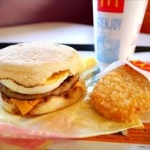 俺「マック食いたくなったなぁ、行くか…え？朝マック？メニュー違うの？」