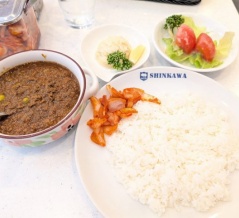 茅場町の「新川デリー」でラム肉の「キーマ・マター」を辛口で