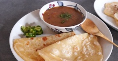  【万博で話題】マレーシアのロティチャナイを作ってみた！カルディのスリランカカレーと相性抜群♪