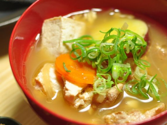 なんてことないうちの汁物レシピ【崩し豆腐の具沢山汁】とほっけがメインだった日の晩ごはん