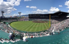 【甲子園】暴行事件の広陵高校の試合が開始！！　実名が出ている加害疑惑の生徒もそのまま出場。