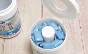 1粒ずつ出てくる"粒ガム"ボトル