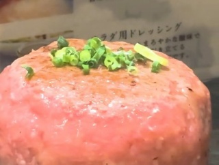 【悲報】レアハンバーグ、また食中毒を出す