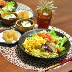 陶芸体験で作ったお皿が届きましたという話と昨日はお野菜たっぷり女子会晩ごはん