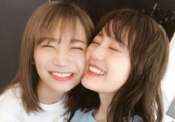 【衝撃】秋元真夏×生田絵梨花、アレを押し付けあう画像がコチラ。。。