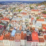 ウクライナに約2万人の義勇兵が集結か、ロシアと闘うため52カ国から参加