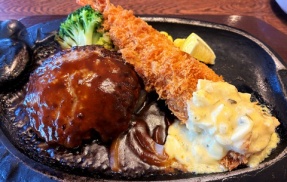 赤穂　ハンバーグ＆ジャンボ海老フライ♪《トマト＆オニオン》