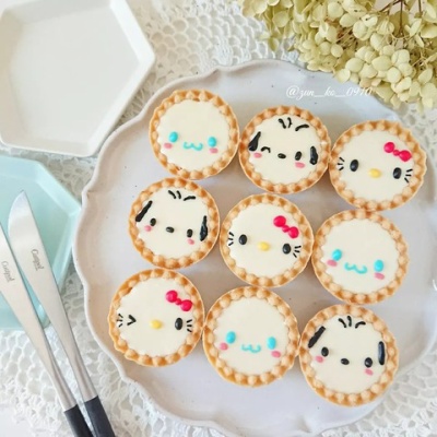 キティちゃんとポムポムプリンの🍪抱っこクッキー🍪 : zunkoの