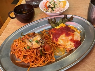 太麺もちもちの懐かしい王道ナポリタン！「ゴールデンケチャップ」