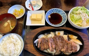 赤穂　ステーキセット♪《萬》