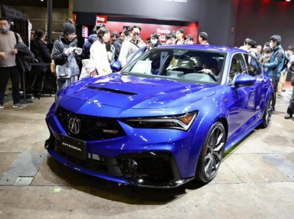 ホンダ、米国製「インテグラ」を左ハンドルのまま日本で発売へ