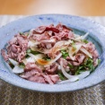 ロールとビーフと新玉ねぎ、大葉たっぷりポン酢和え&久しぶりにラーメンギャラクシーで食べました