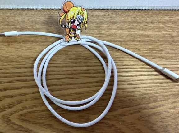 【民度】宮城のスロ専さんがスマホ充電ケーブル貸出サービスを始める→1年間で150本のケーブルが消失