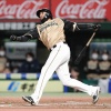R.ロドリゲス「2つバットがあるけどどっちがいい？」栗山監督「使う意味はあそこなんでね」