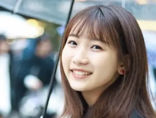 【画像】YOASOBIのikura、脱がせたら垂れ気味のEカップ