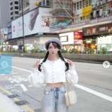 『[ノイミー] 鈴木瞳美、美ウエスト際立つ香港コーデ「ビジュ尊い」「綺麗」の声』の画像