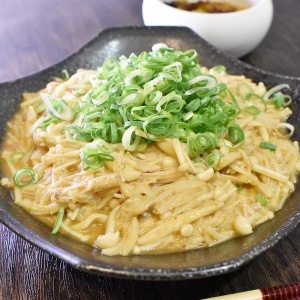 すごい辛い！えのきの激辛炒め