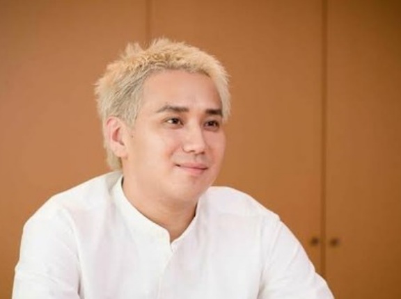 【悲報】こめおのデス蟹ラーメン、ウンチしたあと手を洗わなかったのが原因か