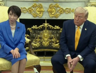 【日本の恥】高市のトランプハグに二面性批判が集中