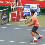 コートサイドの物置小屋