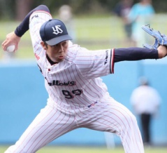 【悲報】ヤクルトさん またケガ…青柳晃洋が左ハムストリングスの張りでキャンプに姿見せず【ヤ戦病院】