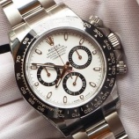 『【朗報】ロレックス人気が過熱!即転売で100万円以上の利益、一方で人気モデルの購入制限も。』の画像