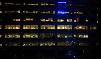 【恐怖】夜勤とかしてて心霊現象経験したことある人いる?