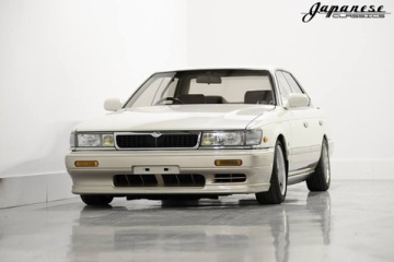 海外「なんて美しい車なんだ」1990年製 日産ローレルクラブSが海外にもたらす衝撃
