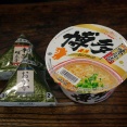 格安９８円カップ麺　マルタイ博多長浜とんこつラーメン　９８円むすび