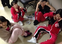 【AKB48】鈴木紫帆里、またしても12期の群れに絡まれるｗｗ