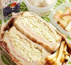 沼サン弁当【シクラメン】