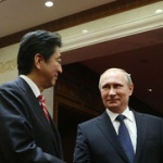 安倍首相→プーチン大統領「鎧・兜」 プーチン大統領→安倍首相「刀」をそれぞれプレゼント…プーチン氏「これを身に着けて仕事をしようか」