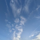刺す痛みに