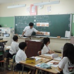 羽生岩瀬小　校長室から