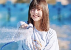 【朗報】冨里奈央のグラビア、『厚み』がとんでもないことになる