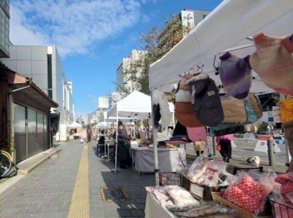 とやままちなかマーケット！雑貨に飲食店が大集結！『越中大手市場 23周年 秋の感謝祭！』11月30日開催。