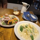 どっちがメイン？前菜の量がバグってる（笑）福山駅前の大満足パスタランチ「FOREVER CAFE&OYSTER BAR」