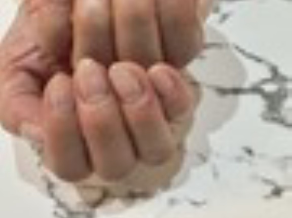 自爪の保護や強化に✨ クリア仕上げのジェルフローター💖