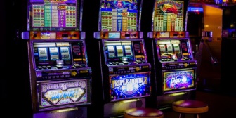 高齢者になった両親がギャンブルにはまってやめてくれない。大きい借金作ってないかすごい不安…