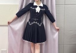 【画像】乃木坂46の新制服、生足が映える最高の衣装だったwwwwwwwwww